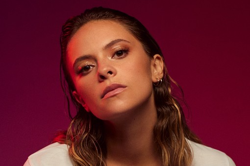 Francesca Michielin presenta il suo libro "Il cuore è un organo" ai Luzzati