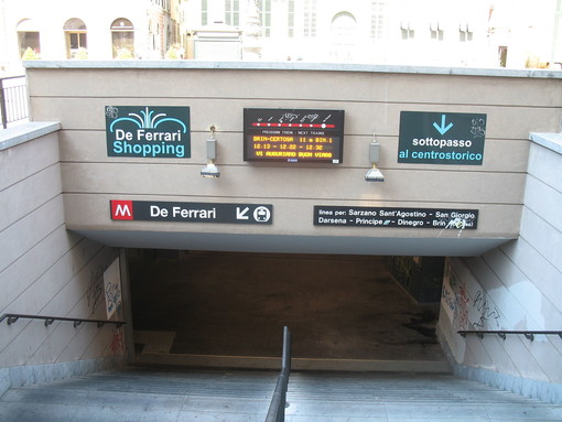 Piazza De Ferrari, un sottopasso da riqualificare: il potenziale inespresso al centro del dibattito