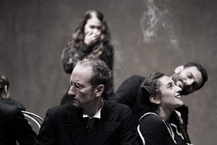 Alessandro Serra mette in scena 'Il giardino dei ciliegi' al Teatro Ivo Chiesa (FOTO)