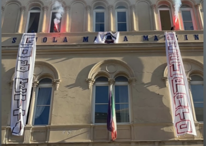 Un’altra scuola genovese occupata, il liceo Gobetti si unisce alla protesta per Gaza Un’altra scuola genovese occupata, il liceo Gobetti si unisce alla protesta per Gaza