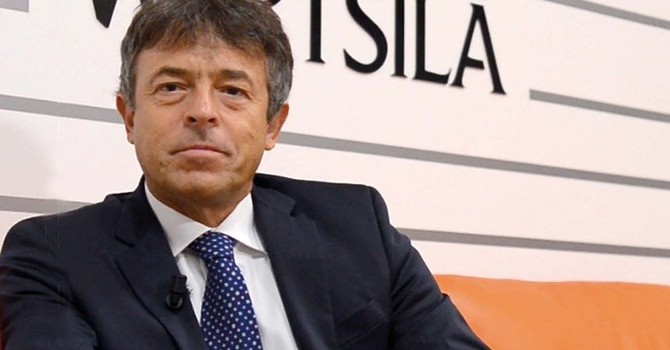 Guido Barbazza è anche autore di romanzi, tra cui 'Velocypher' Guido Barbazza è anche autore di romanzi, tra cui 'Velocypher'