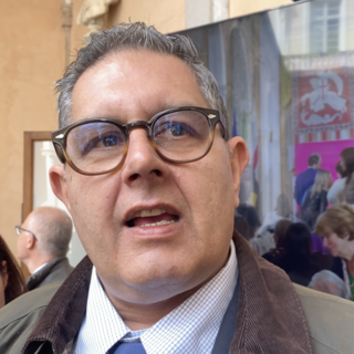 Corruzione in Liguria, le motivazioni che hanno portato all’arresto di Giovanni Toti: “Strumentalizzazione della funzione pubblica per interessi personali”