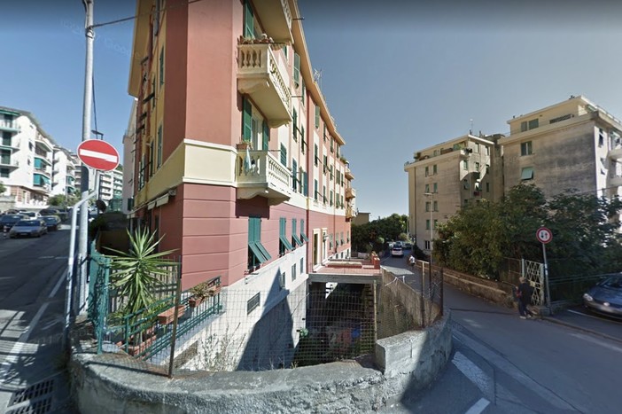 Pegli: cinque solleciti per sostituire una griglia. Così non va