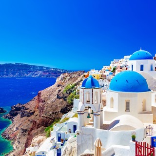I meravigliosi colori della Grecia, meta perfetta per una vacanza indimenticabile (“a cura di Fabio Gandini”)