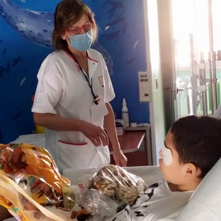 Donate all’ospedale Gaslini oltre 5.000 uova di Pasqua e 700 vasetti di fiori [FOTO]