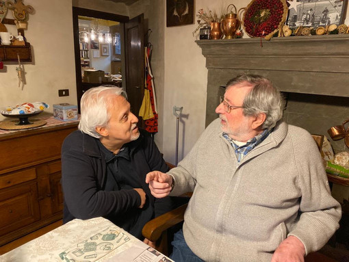 Gian Piero Alloisio racconta i suoi anni con il "Maestrone" Guccini al Festival della Comunicazione Gian Piero Alloisio racconta i suoi anni con il "Maestrone" Guccini al Festival della Comunicazione