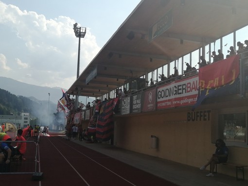 I tifosi del Genoa presenti lo scorso anno durante il ritiro in Tirolo I tifosi del Genoa presenti lo scorso anno durante il ritiro in Tirolo