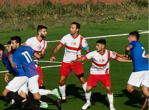 Genova Calcio-Varazze in azione (foto tratta dal profilo Facebook della società ASD Genova Calcio)