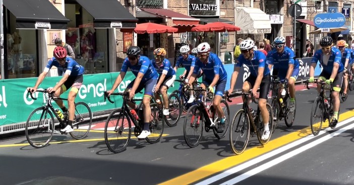 Giro d’Italia, a Genova una vera e propria festa oltre lo sport (Video)
