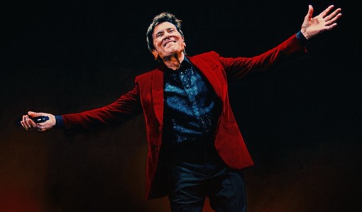 Sessant’anni di ‘C’era un ragazzo’, Gianni Morandi torna nei palasport: il tour 2026 fa tappa anche a Genova