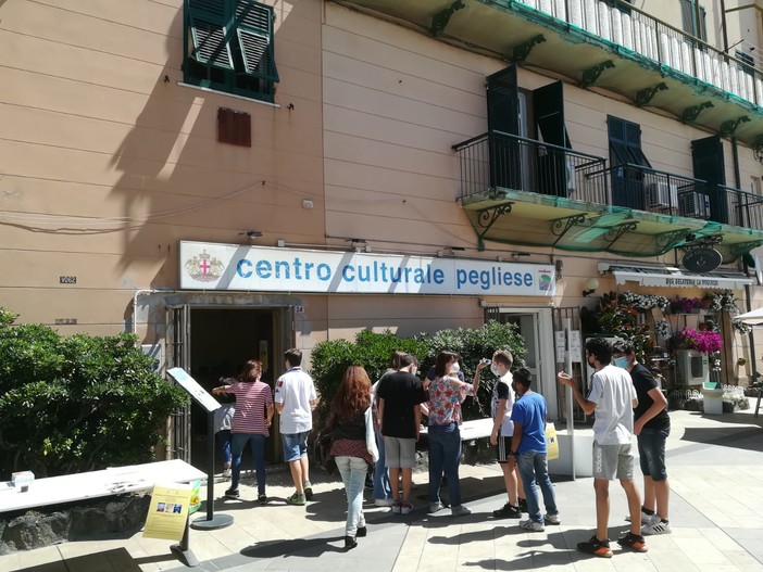 Cortometraggi e Meme per parlare dei rischi del gioco d’azzardo: i lavori degli studenti della scuola ‘Alessi’ di Pegli Cortometraggi e Meme per parlare dei rischi del gioco d’azzardo: i lavori degli studenti della scuola ‘Alessi’ di Pegli