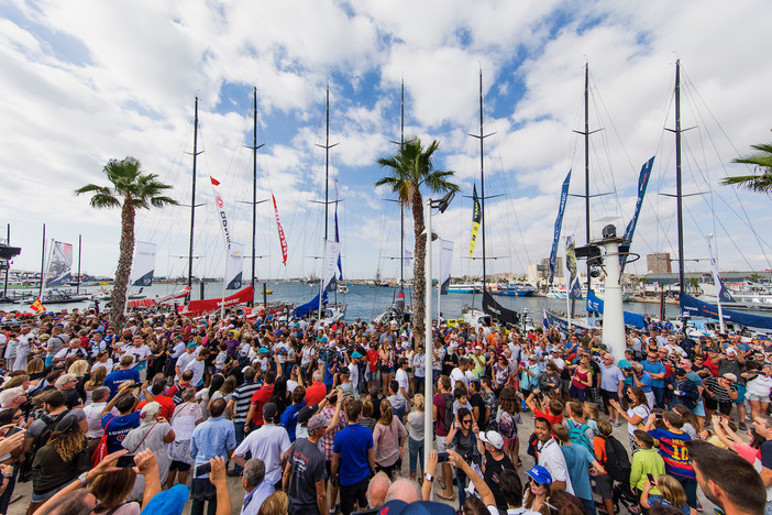 Avvio record per The Ocean Race, ad Alicante oltre 300.000 visitatori all’Ocean Live Park