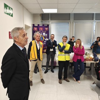 I bambini delle scuole elementari genovesi "a lezione" dal Mercato Ortofrutticolo