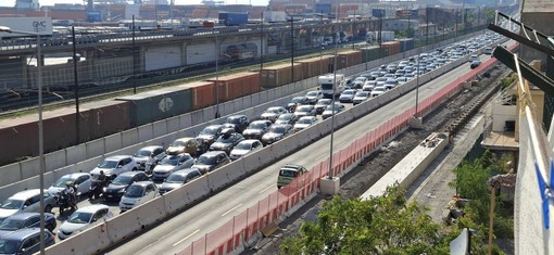 Le code per l'imbarco sui traghetti