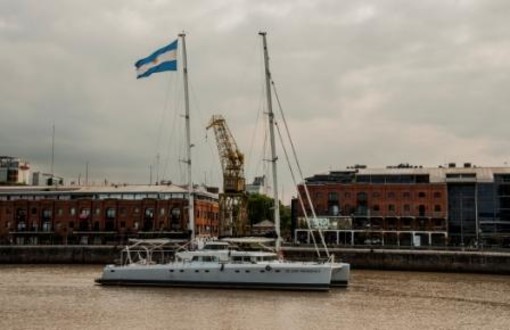 Marina Genova ospita il catamarano Ice Lady Patagonia II, dall'Atlantico con una missione speciale e una mostra gratuita