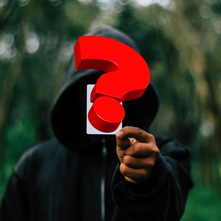 Identità online: quando sui social ci si finge qualcun altro
