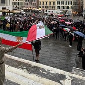 Iran, la manifestazione in piazza Matteotti: “Finché il regime islamico finanzia Hamas, il mondo non potrà avere la pace” Iran, la manifestazione in piazza Matteotti: “Finché il regime islamico finanzia Hamas, il mondo non potrà avere la pace”