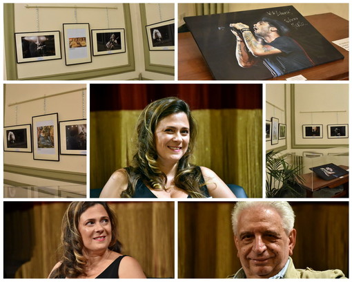 “La musica che gira intorno”, l'esposizione di Angela Perri inaugurata a Sanremo “La musica che gira intorno”, l'esposizione di Angela Perri inaugurata a Sanremo