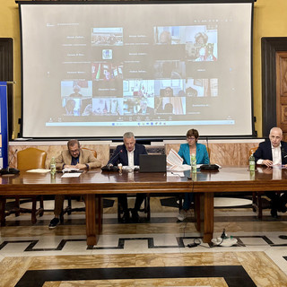 Anci Liguria, focus su PNRR e ludopatie: Peracchini: “I Comuni in prima linea sulle emergenze sociali” Anci Liguria, focus su PNRR e ludopatie: Peracchini: “I Comuni in prima linea sulle emergenze sociali”