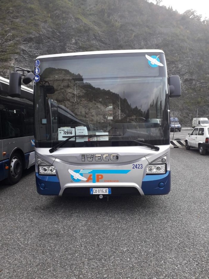 Tavolo in Prefettura: undici nuovi bus Atp in vista del ritorno a scuola Tavolo in Prefettura: undici nuovi bus Atp in vista del ritorno a scuola