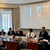 L'incontro nella sala ‘Caduti di Nassiriya’