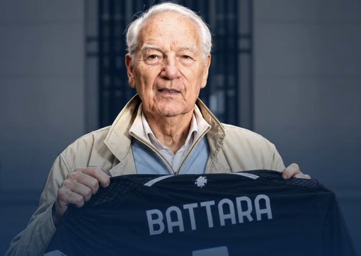 Addio a Piero Battara, storico portiere della Samp e allenatore di Pagliuca Addio a Piero Battara, storico portiere della Samp e allenatore di Pagliuca