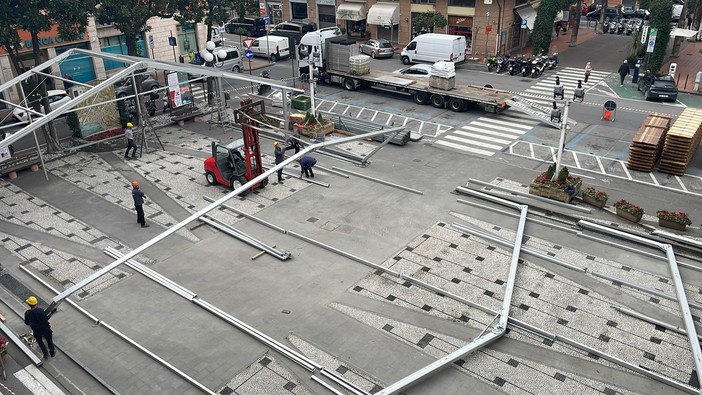 Recco, in allestimento la tensostruttura che accoglierà "Evoè festival”
