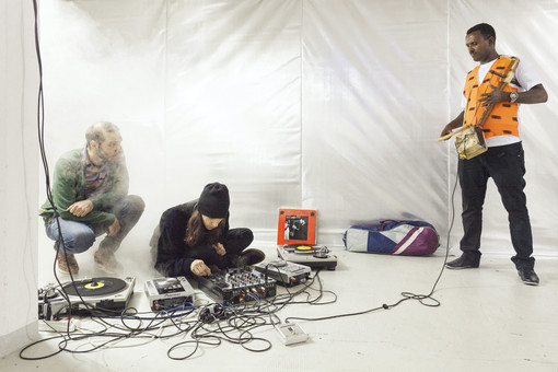 Mercoledì 2 settembre"Back in Med" porta musica elettronica e arti visive ne Piazzale delle Feste in Porto Antico