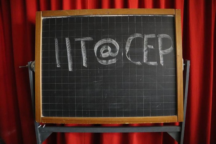 Iit@cep: il futuro comincia in periferia. Informatica, scienza e ricerca come vettori di sviluppo sociale Iit@cep: il futuro comincia in periferia. Informatica, scienza e ricerca come vettori di sviluppo sociale