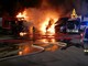 Incendio a Serra Riccò, in fiamme tre camion