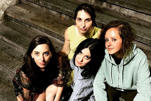 VenerdIndie - Il Gentiluomo suona 'Ultrapop' (Video) VenerdIndie - Il Gentiluomo suona 'Ultrapop' (Video)