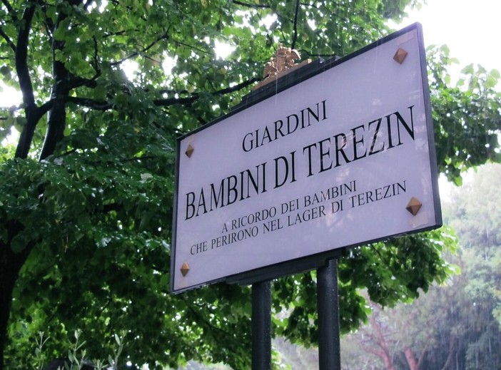 I giardini dedicati ai Bambini di Terezín in via Laviosa a Pegli I giardini dedicati ai Bambini di Terezín in via Laviosa a Pegli
