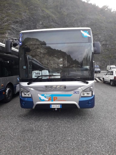 Tavolo in Prefettura: undici nuovi bus Atp in vista del ritorno a scuola Tavolo in Prefettura: undici nuovi bus Atp in vista del ritorno a scuola