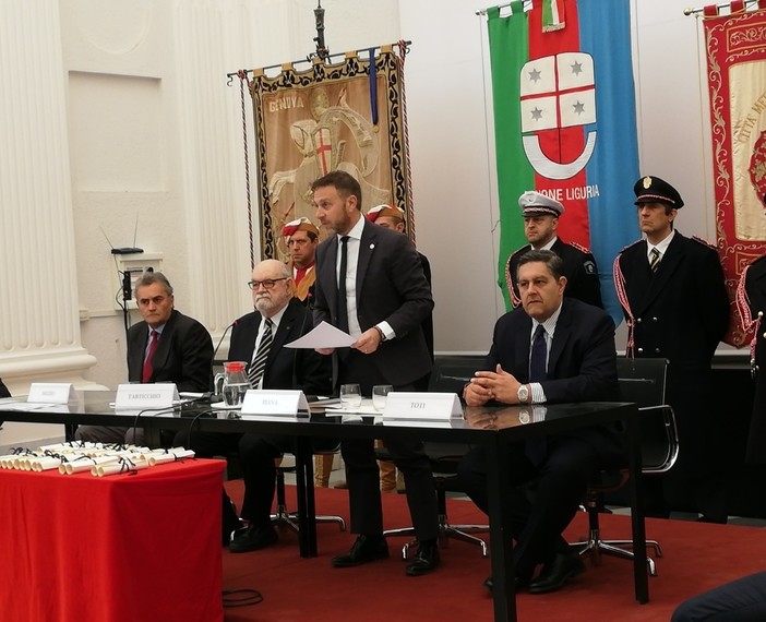 Coronavirus, dalla Russia aiuti per l'Italia: il presidente del consiglio regionale ringrazia il console di Genova Coronavirus, dalla Russia aiuti per l'Italia: il presidente del consiglio regionale ringrazia il console di Genova