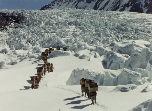 Cinema America di Genova: il 21 febbraio alle 21 le riprese di 'Italia K2 - Riprese di Mario Fantin'