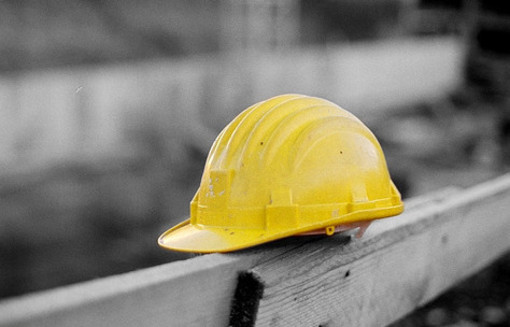 Moneglia, travolto da un crollo nel cantiere: operaio di 64 anni ancora in prognosi riservata Moneglia, travolto da un crollo nel cantiere: operaio di 64 anni ancora in prognosi riservata