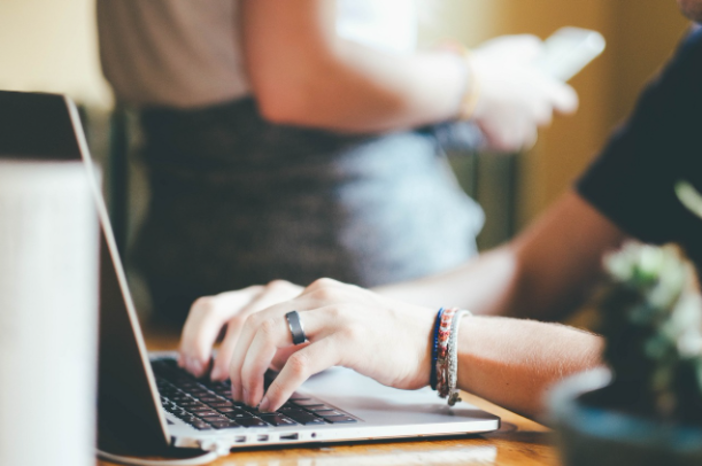 Il Tavolo comunale del lavoro cambia volto: nasce Network Genova Lavoro Il Tavolo comunale del lavoro cambia volto: nasce Network Genova Lavoro