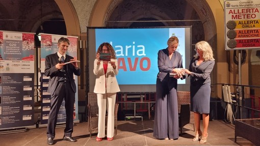 Santa Margherita Ligure: il dialogo tra Silvia Salis e Ilaria Cavo ha inaugurato gli incontri "Aspettando il G20", questa sera sarà la volta di Mariasole Bianco Santa Margherita Ligure: il dialogo tra Silvia Salis e Ilaria Cavo ha inaugurato gli incontri "Aspettando il G20", questa sera sarà la volta di Mariasole Bianco