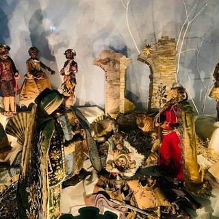 Inaugurato il tradizionale presepe di Regione Liguria con la benedizione dell’arcivescovo di Genova Marco Tasca (FOTO)