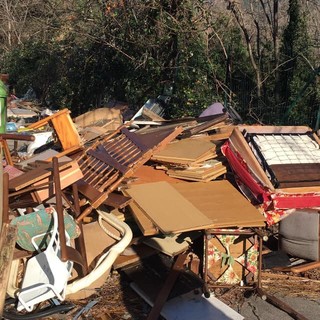 Cep, il quartiere ancora alle prese con l’abbandono selvaggio di rifiuti