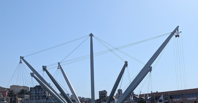 Caldo, Genova da bollino rosso anche domani. E l'ascensore del Bigo rimane chiuso