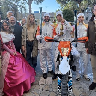 Il Gaslini è il primo ospedale in Italia a ospitare la Fiamma Olimpica: "Simbolo di pace e di speranza"