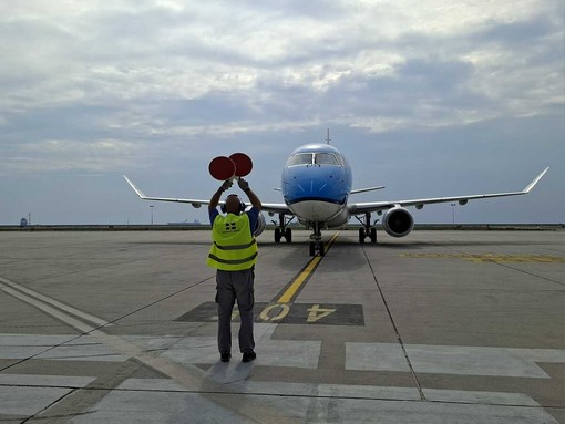 Volare nel mondo da Genova diventa più facile: KLM raddoppia e porta a due i voli giornalieri per Amsterdam Volare nel mondo da Genova diventa più facile: KLM raddoppia e porta a due i voli giornalieri per Amsterdam