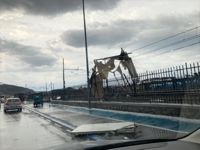 Rischio amianto sui binari tra Lavagna e Cavi, il comune: “Certificata l’assenza di materiale pericoloso”