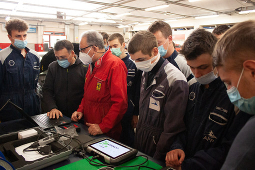 L’AFP di Verzuolo maestra di innovazione e tecnologia L’AFP di Verzuolo maestra di innovazione e tecnologia