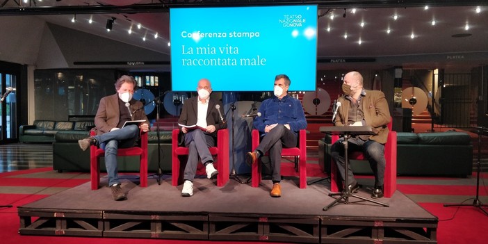 Presentato "La mia vita raccontata male" con Claudio Bisio Presentato "La mia vita raccontata male" con Claudio Bisio