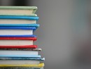 Il prezzo della prima campanella: il costo dei libri aumenta in linea con l’inflazione, a mettere un freno ci pensa la tecnologia Il prezzo della prima campanella: il costo dei libri aumenta in linea con l’inflazione, a mettere un freno ci pensa la tecnologia