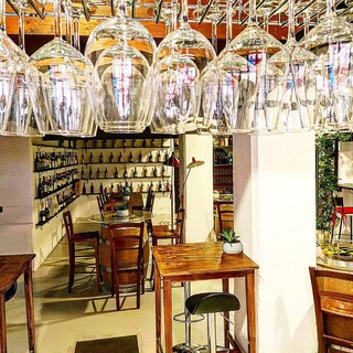 Sampierdarena, la storica Cantina Morino presenta la nuova sala degustazione