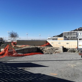 Voltri, appello alla cittadinanza: monitorate i lavori alla piscina Mameli [FOTO]
