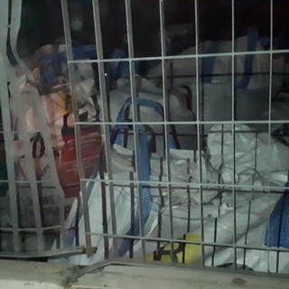 Lungomare Canepa: lo smog arriva in Senato. E intanto a Cornigliano spunta altro amianto